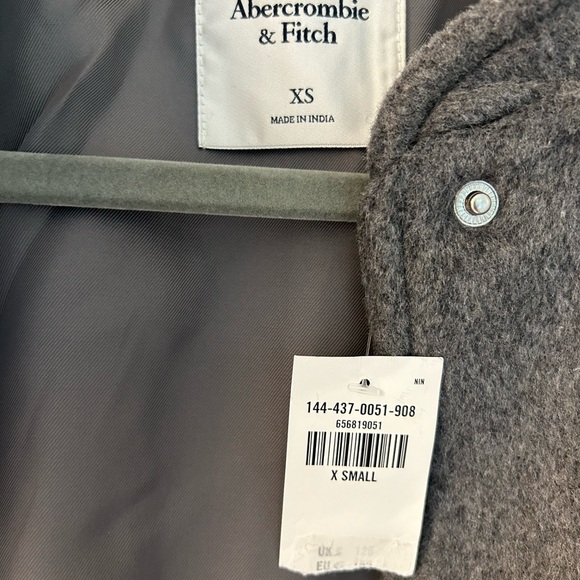 Abercrombie Wool-blend bomber jacket (brand new with tag) - Picture 2 of 2